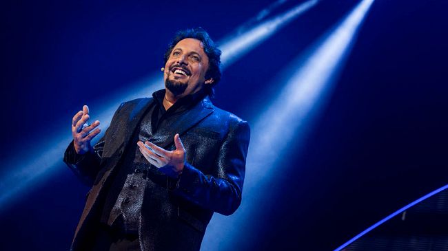 enrico-brignano-a-firenze-show-al-teatro-verdi