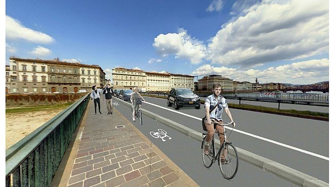 Pista ciclabile su ponte Vespucci