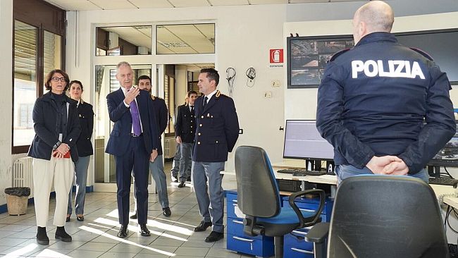Il nuovo Prefetto Francesca Ferrandino in visita alla Questura