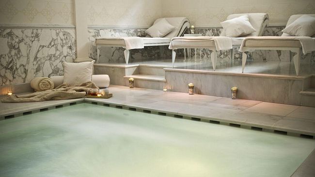 Grand Hotel Villa Cora: apre le porte la spa, non più riservata ai clienti