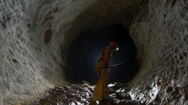 Primo maggio in grotta con il gruppo speleologico