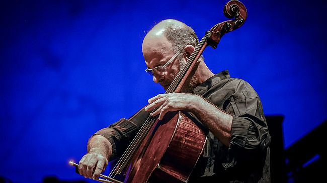 A ritmo di samba si alza il sipario sulla 25^ edizione di Jazz & Wine