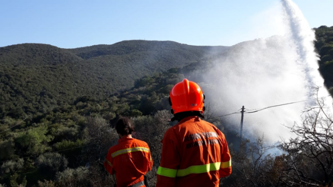 Pomeriggio di fuoco sulle colline di Firenze