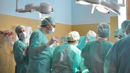 ​Chirurgia del sonno al Meyer: intervento mini-invasivo per le apnee notturne