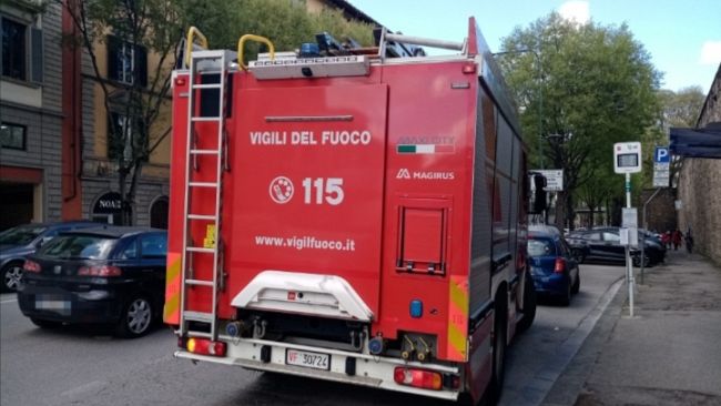 Incendio nel centro per minori senza accompagnamento di Novoli