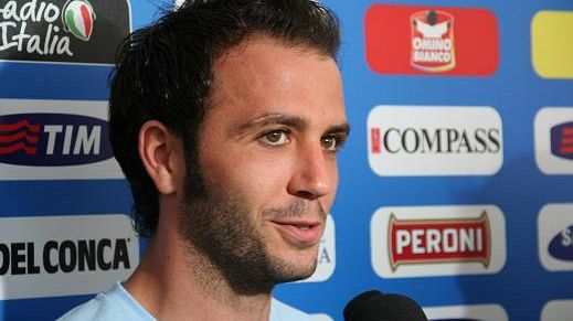 L'Italia di Prandelli perde Pazzini contro la Serbia, Criscito torna a casa
