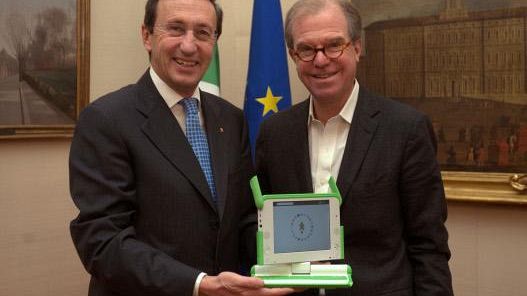 Camera e Senato sospendono prepensionamenti con effetto immediato