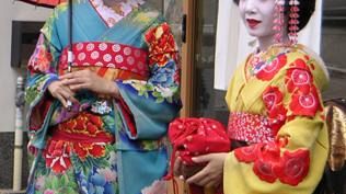 Vestizione del kimono