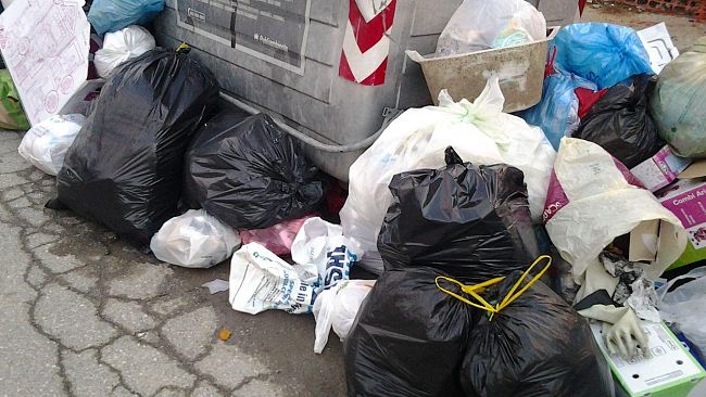 Rifiuti abbandonati a Firenze: in dicembre 91 verbali