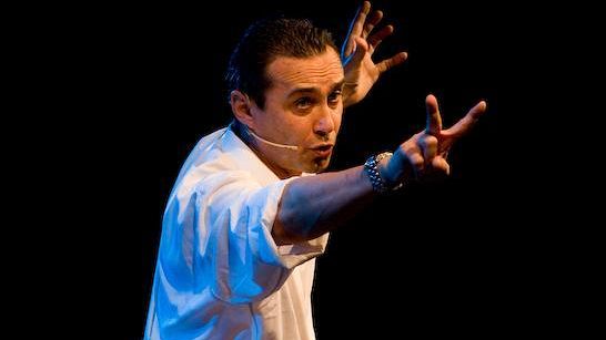 Giuseppe Giacobazzi porta in Toscana ''Una vita da pavura''