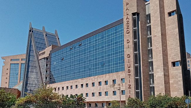 Giornalista querelato per diffamazione dal Procuratore