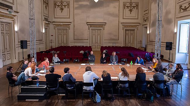 ​La Fondazione Teatro della Toscana presenta Parliamone…