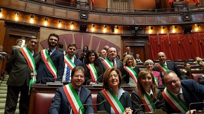 quanto-piacciono-sindaci-e-presidenti-di-regione