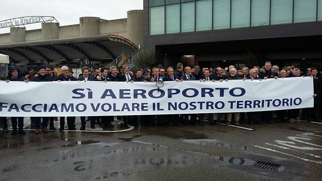 Nuovo aeroporto: solo un atto dovuto?