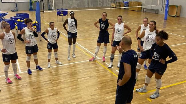 Volley: Bisonte Firenze, preparazione iniziata