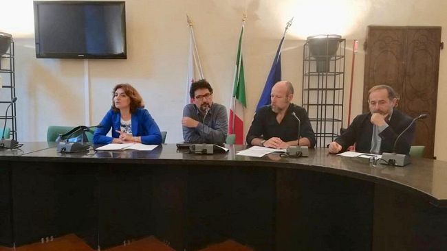 Progetto Ri-Vesti: raccolta abiti usati in area metropolitana di Firenze