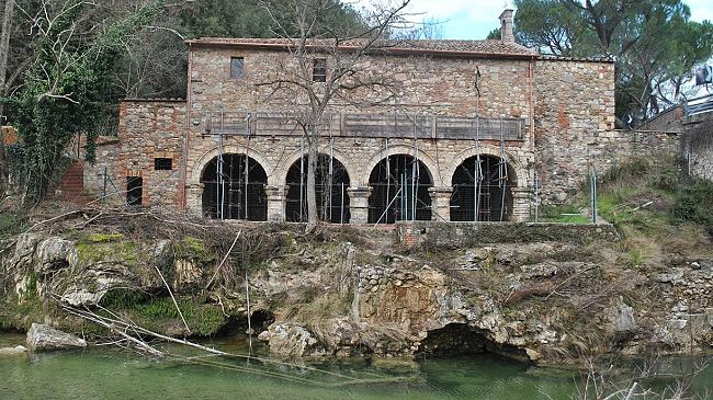 Bagni di Petriolo: progetto di restauro per le terme del XIV secolo