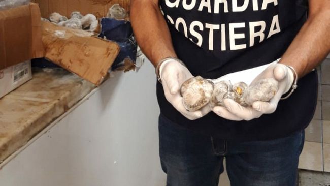 Prato, chiusa pescheria cinese