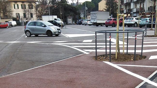 Galluzzo, riaperta piazza Puliti: le foto
