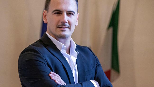 Lega Salvini: Stanasel lancia la sfida ai capolista