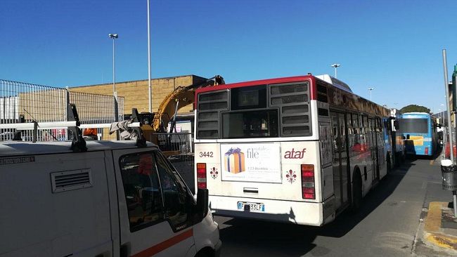 Bollino rosso a ​Santa Maria Novella: percorsi pericolosi per autisti e cittadini
