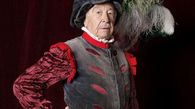 Un'antica tradizione, in una speciale sfilata, una partita e un volume d'autore