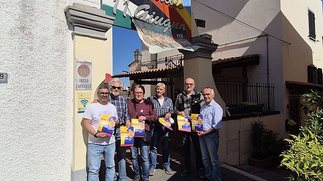 Referendum: il flash mob 'non resto sul divano' a Firenze