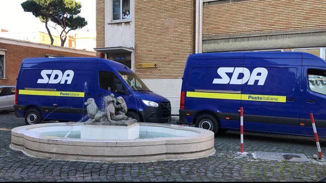 Vaccino Moderna, la consegna di Poste Italiane alle strutture sanitarie