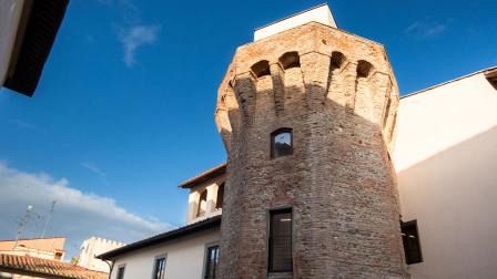 A Empoli un Palazzo che è una ... Leggenda!