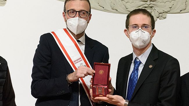 Giulio Deangeli, 25 anni e 5 lauree conseguite con 110 e lode