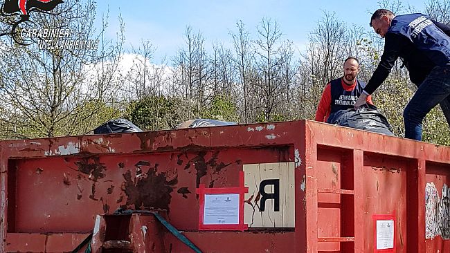 Smaltimento illecito di rifiuti: nuovo blitz nel distretto tessile pratese