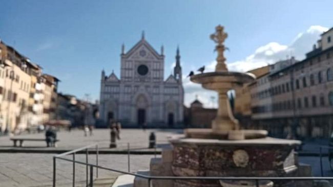 Salta la visita del Papa a Firenze, niente celebrazioni in S. Croce 