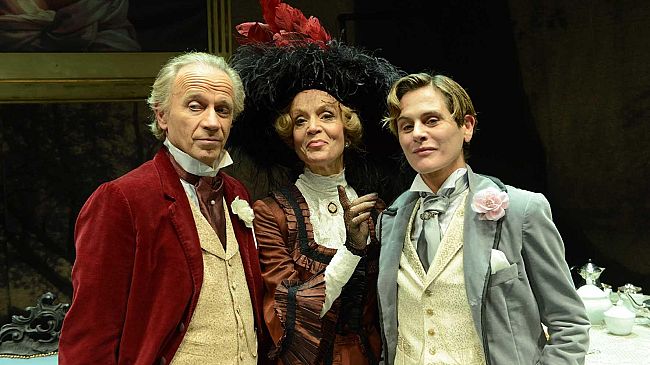 Alla Pergola, la tagliente ironia di Oscar Wilde