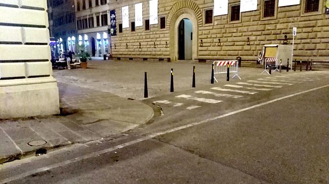 Ztl, si cambia: le piazze Ognissanti e Strozzi aree di sosta straordinarie