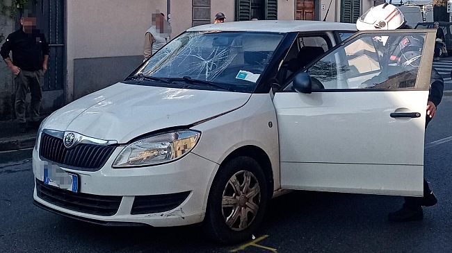 Incidente stamani al Galluzzo, due studenti investiti