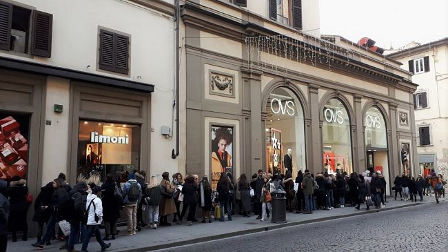 OVS e Marie Claire: centinaia le ragazze in coda per il casting