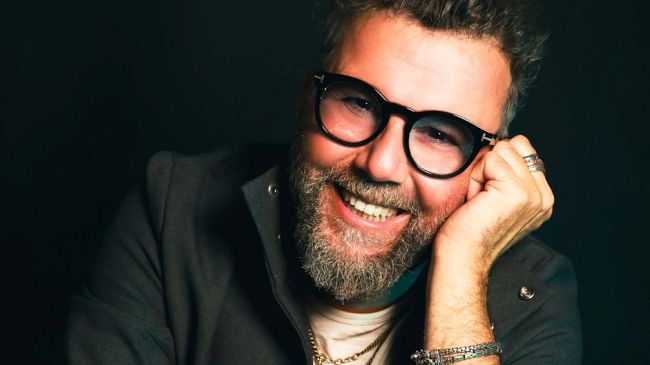 Paolo Vallesi nella sua Firenze festeggia 30 anni di carriera