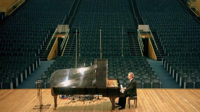 L’Alfabeto in musica di Roberto Cacciapaglia