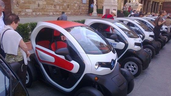 Renault chiude a Firenze: 50 dipendenti senza lavoro