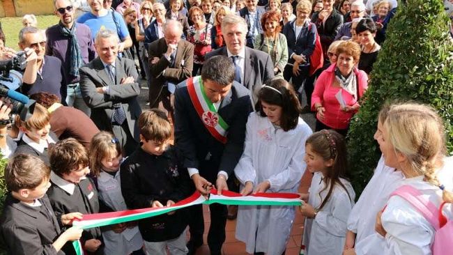 Inaugurata da Matteo Renzi una nuova biblioteca al Galluzzo