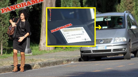 Moglie Renzi in corsia preferenziale foto di Panorama sul web, lei si scusa