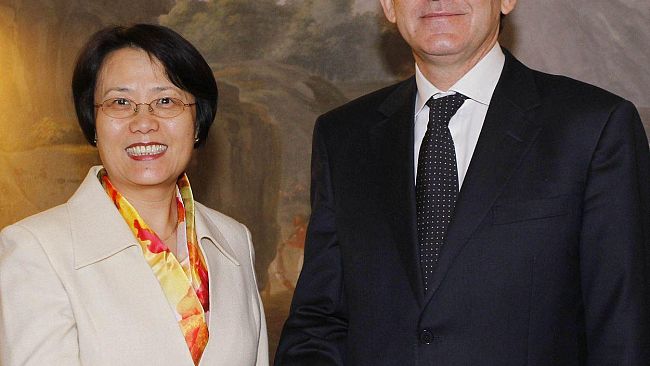 Enrico Rossi incontra la console cinese: il futuro insieme è nell'impresa