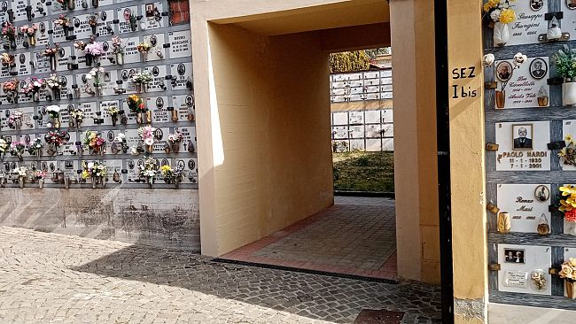 Cimitero Galluzzo: ecco il nuovo mini tunnel