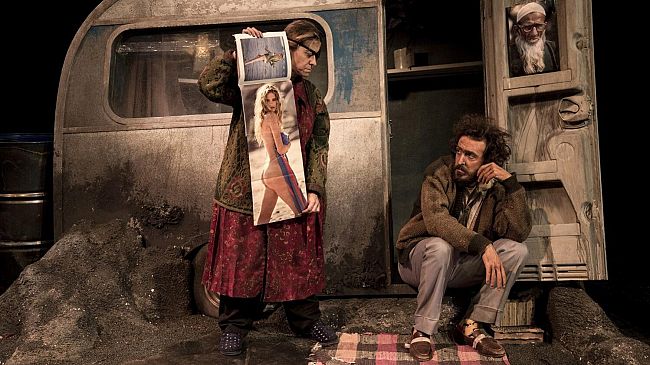 Cous Cous Klan, il nuovo spettacolo sul palco del Teatro di Rifredi