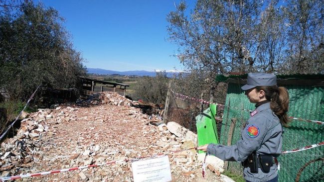 Discarica a Vinci: sequestro dopo l'incendio