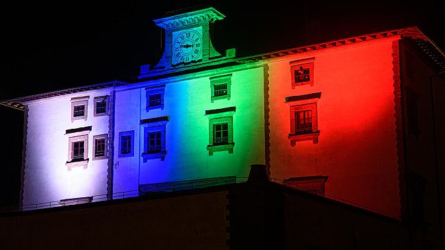 F-Light: il Forte Belvedere illuminato con i colori dei quartieri fiorentini