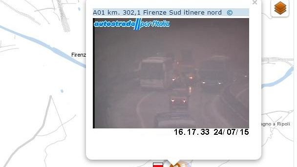 A1 Milano - Napoli: pullman in avaria, chilometri di coda per Firenze
