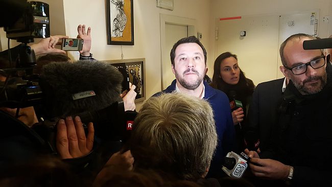 Matteo Salvini a Firenze e scatta la protesta degli antagonisti