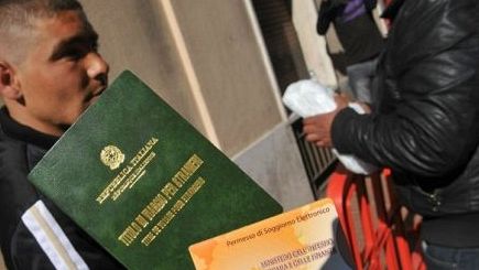 Clandestini dai paesi asiatici: nove arresti a Lucca