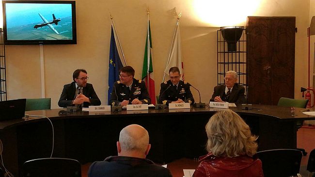 Aeronautica Militare: Pattuglia Acrobatica Nazionale a Firenze
